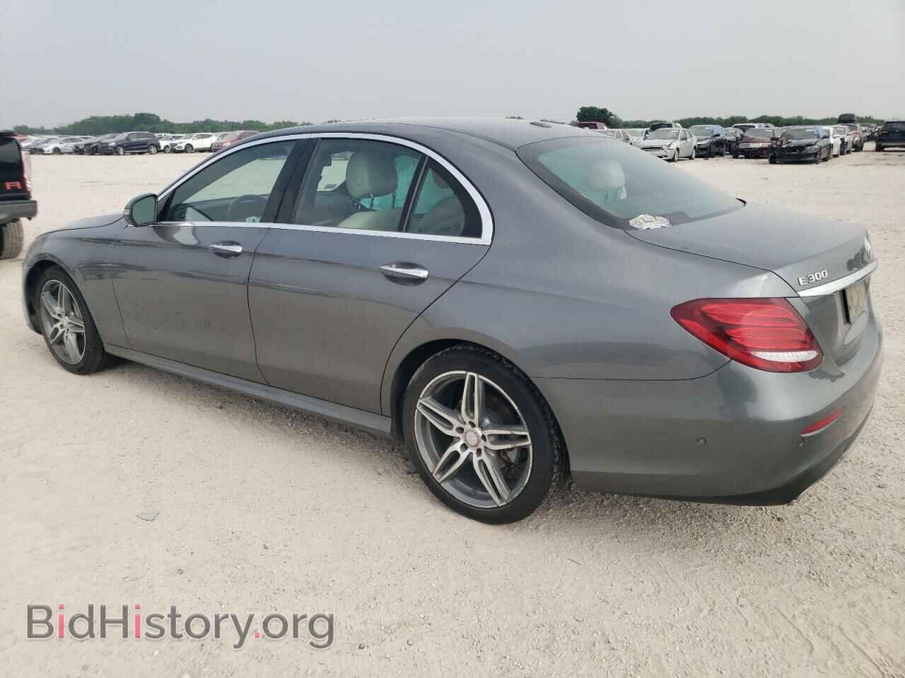 2017 MERCEDES-BENZ E-CLASS - VIN: WDDZF4JB1HA187435 - Фото 2