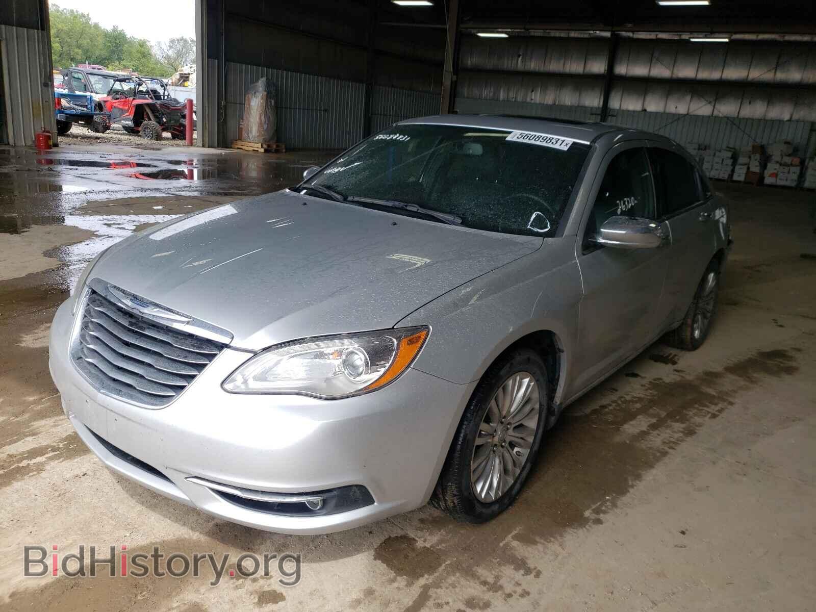 2011 CHRYSLER 200 - VIN: 1C3BC2FB1BN580891 - Photo 2