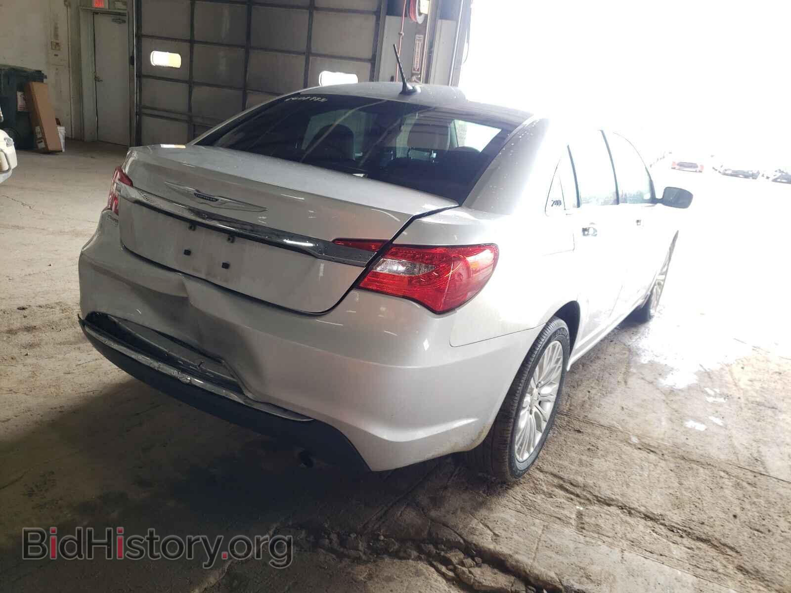 2011 CHRYSLER 200 - VIN: 1C3BC2FB1BN580891 - Photo 4
