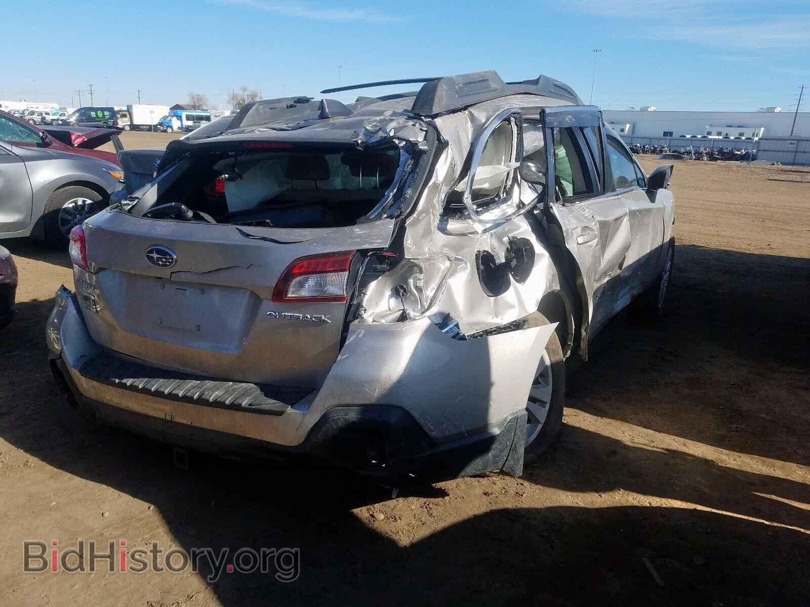 2018 SUBARU OUTBACK - VIN: 4S4BSAFC3J3246899 - Photo 4