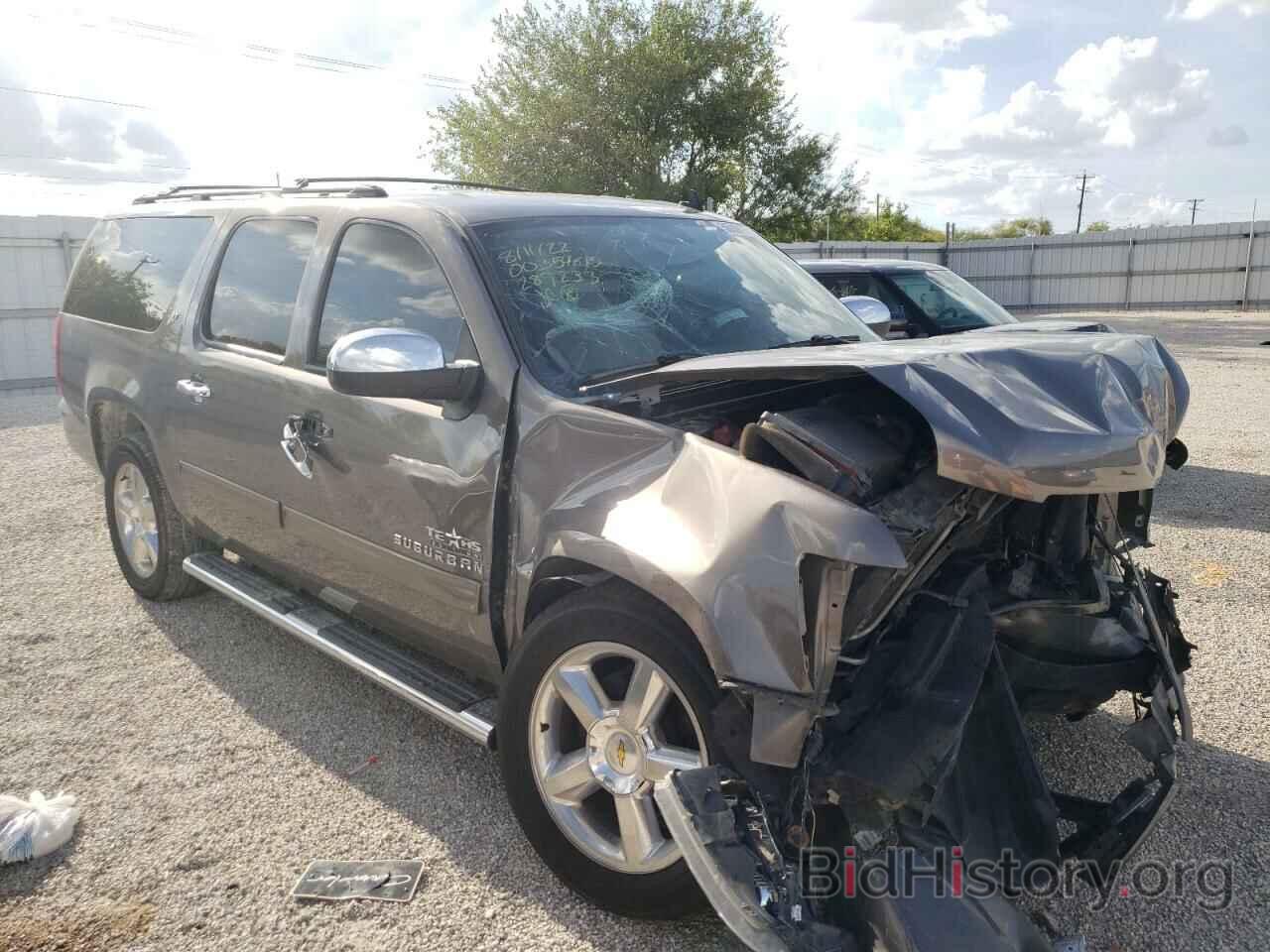 Photo 1GNSCJE08DR289233 - CHEVROLET SUBURBAN 2013