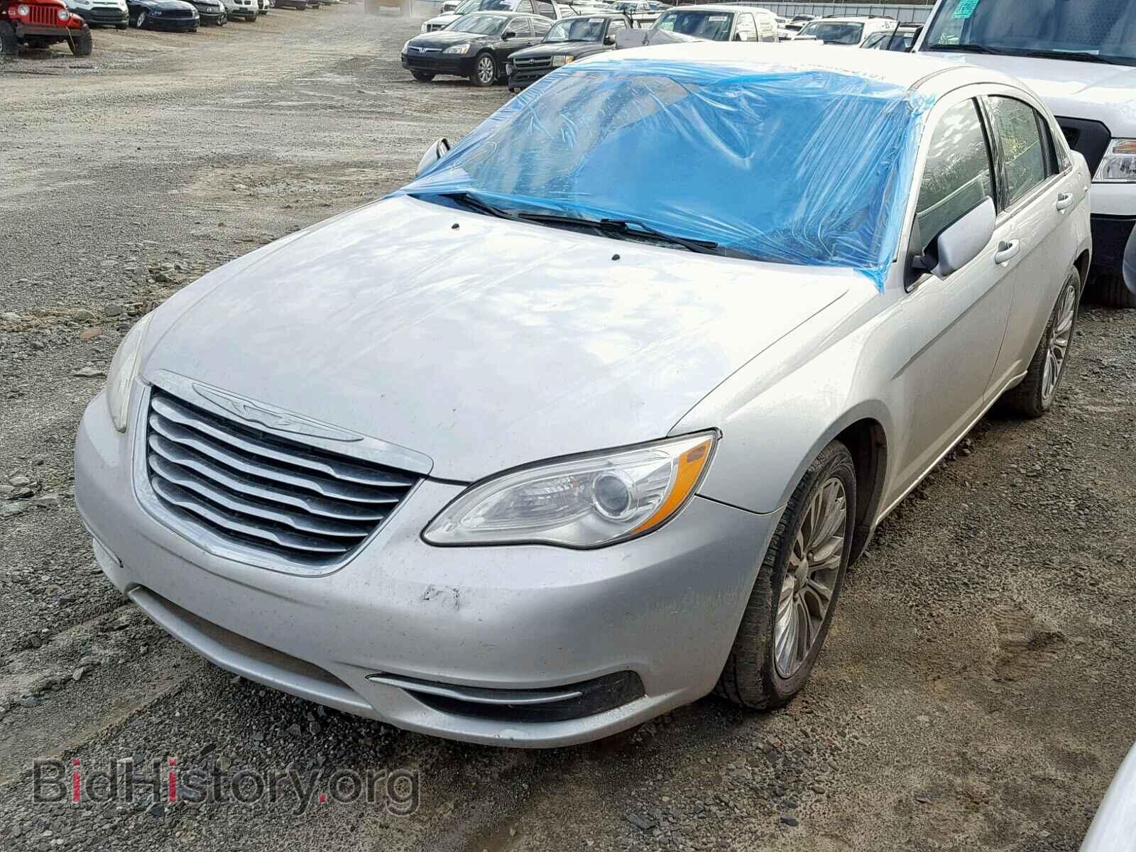 2012 CHRYSLER 200 - VIN: 1C3CCBAB2CN248732 - Фото 2