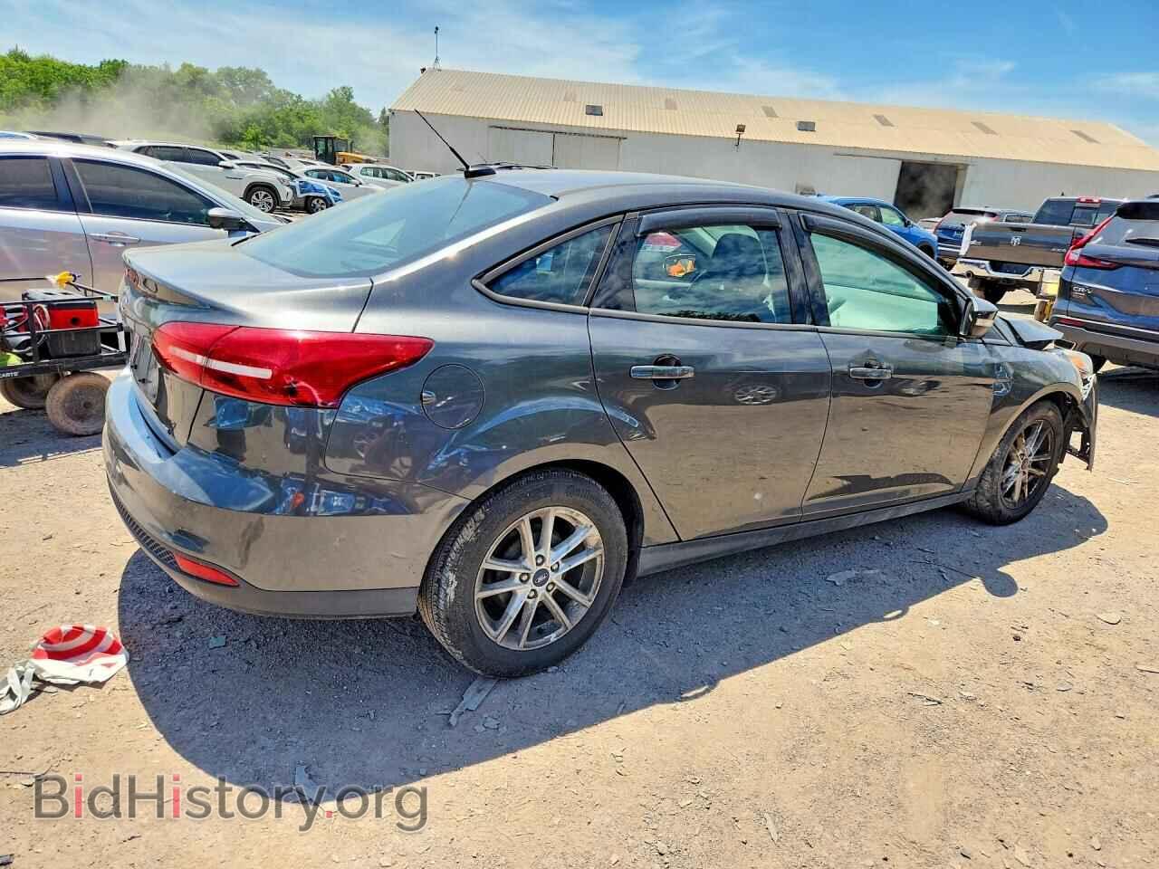 2017 FORD FOCUS - VIN: 1FADP3F2XHL207809 - Photo 3
