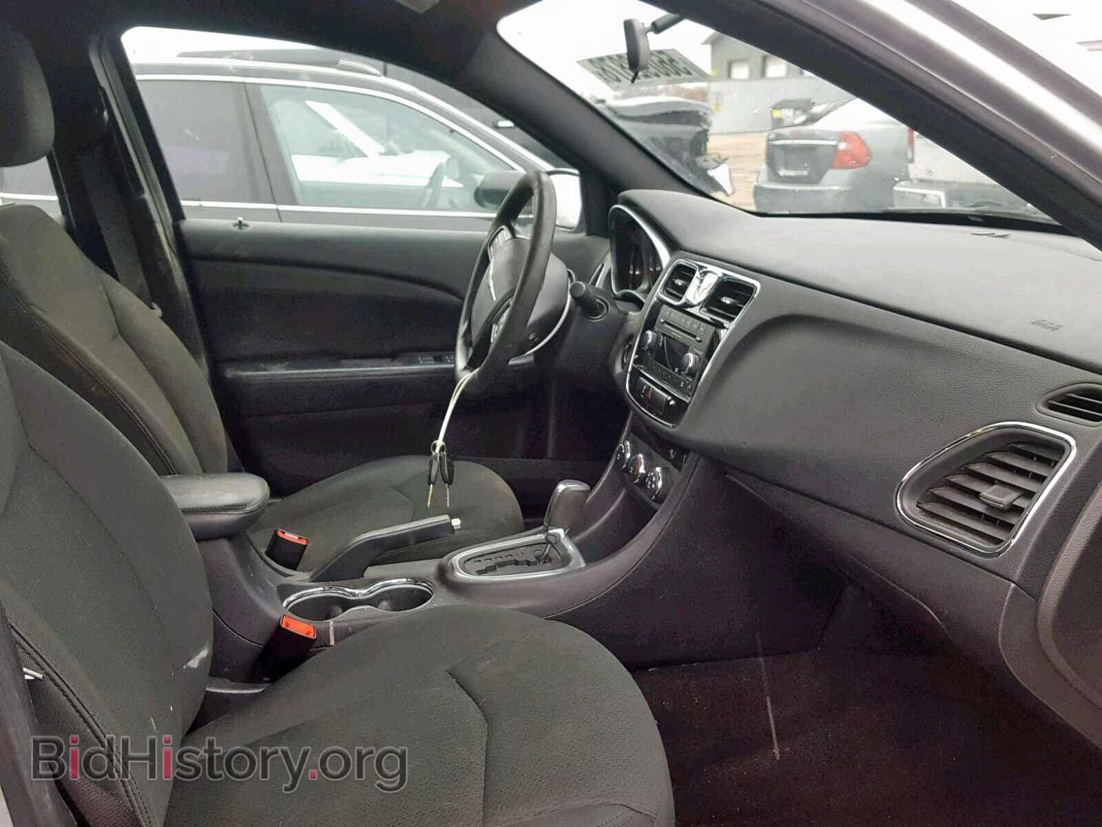 2012 CHRYSLER 200 - VIN: 1C3CCBAB8CN131155 - Фото 5