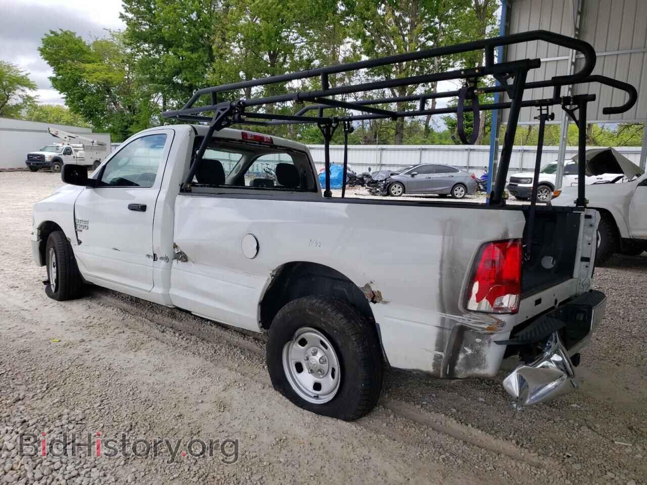 2023 RAM 1500 - VIN: 3C6JR6DGXPG640041 - Фото 2