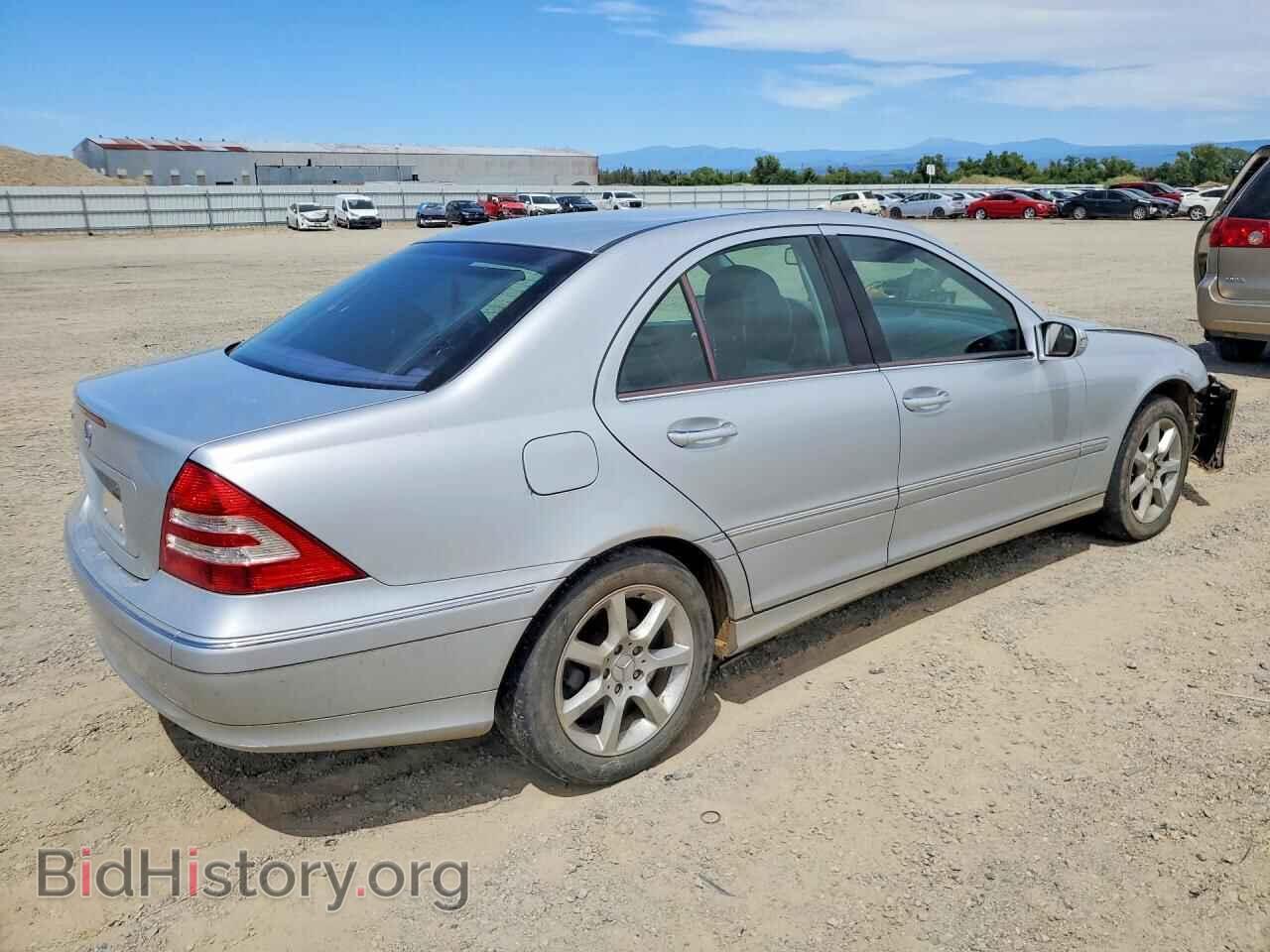 2007 MERCEDES-BENZ C-CLASS - VIN: WDBRF54HX7F856172 - Фото 3