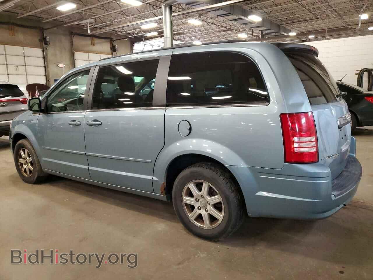 2008 CHRYSLER MINIVAN - VIN: 2A8HR54P28R799223 - Фото 2