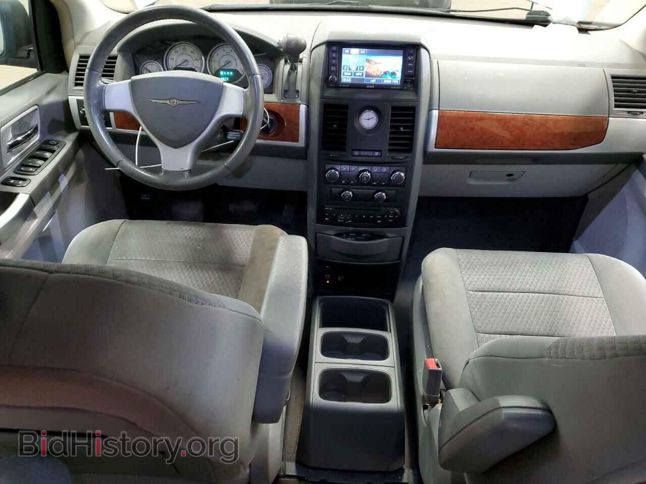 2008 CHRYSLER MINIVAN - VIN: 2A8HR54P28R799223 - Фото 8