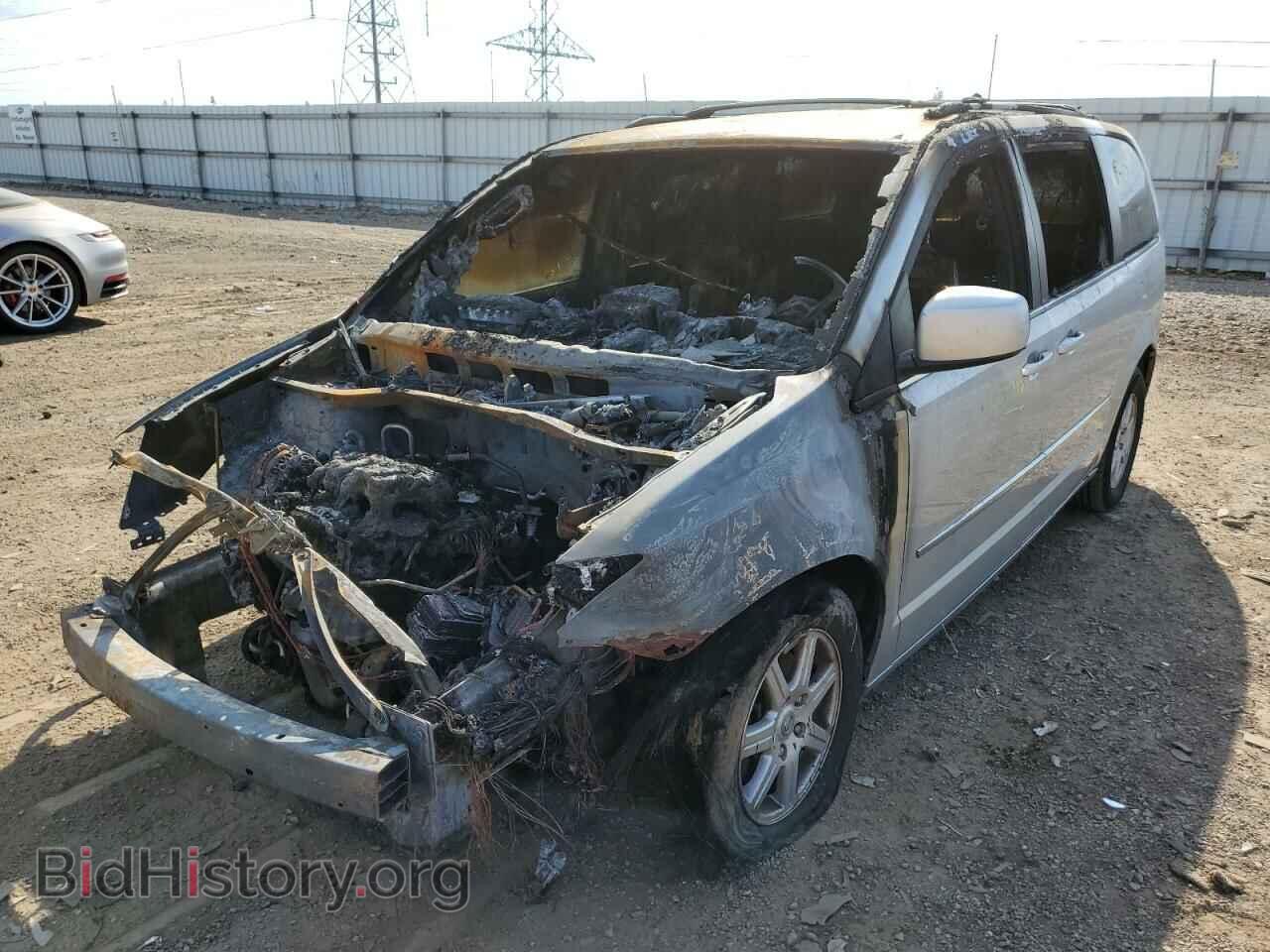 2010 CHRYSLER MINIVAN - VIN: 2A4RR5DX4AR337970 - Photo 2
