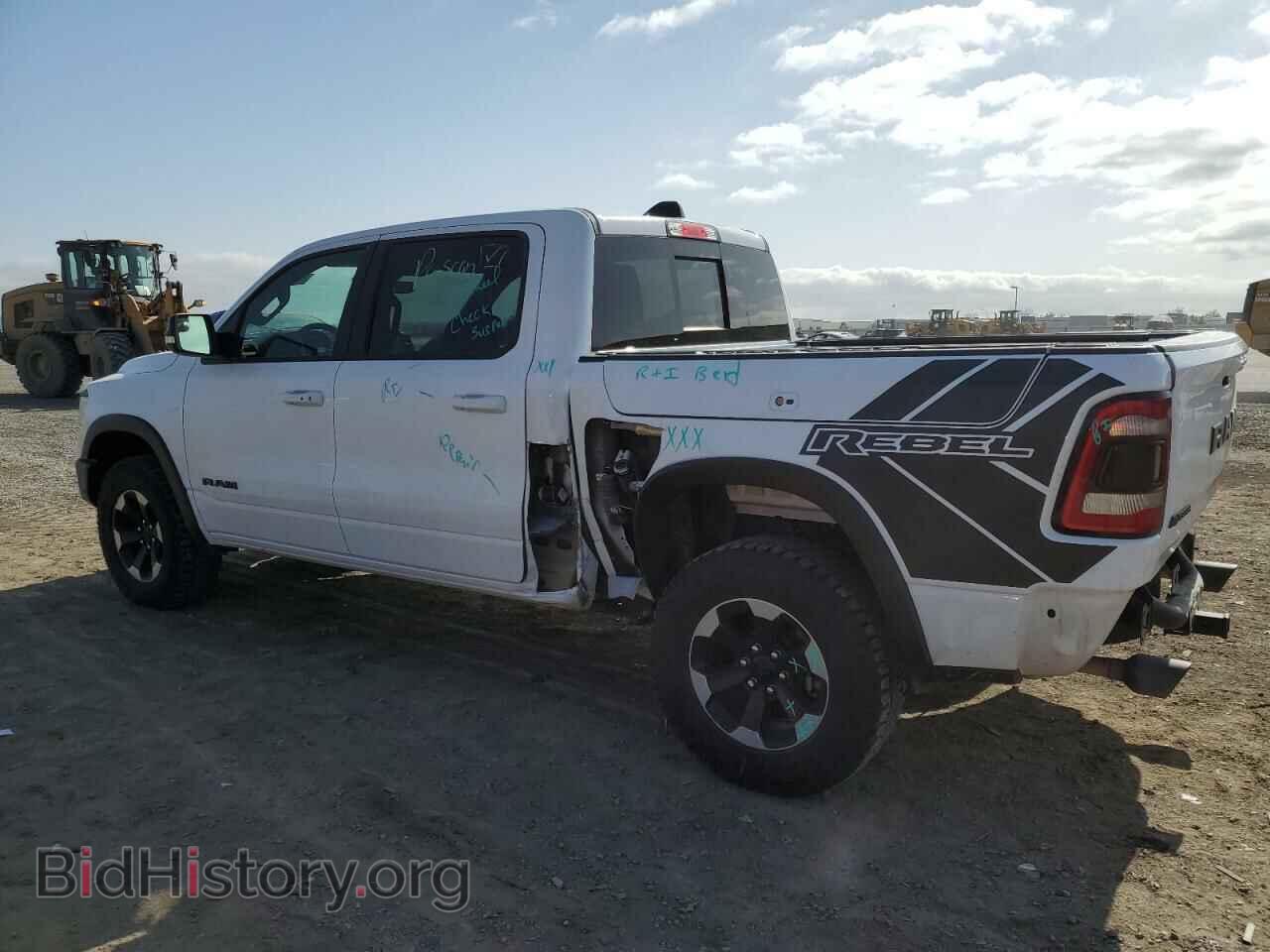 2020 RAM 1500 - VIN: 1C6SRFLT1LN419092 - Фото 2