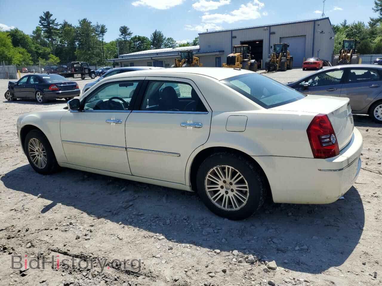 2010 CHRYSLER 300 - VIN: 2C3CA5CV9AH235786 - Фото 2
