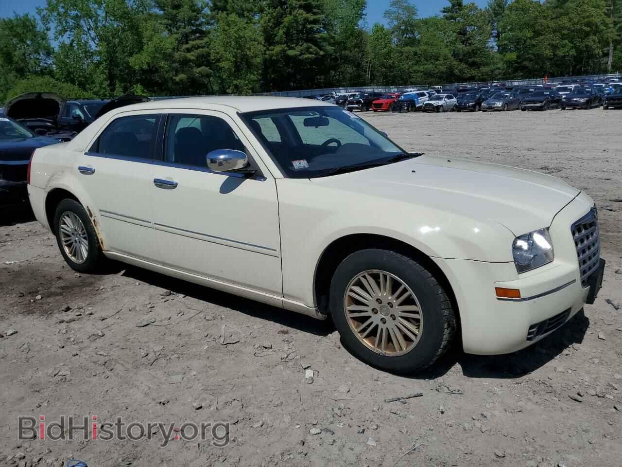 2010 CHRYSLER 300 - VIN: 2C3CA5CV9AH235786 - Фото 4