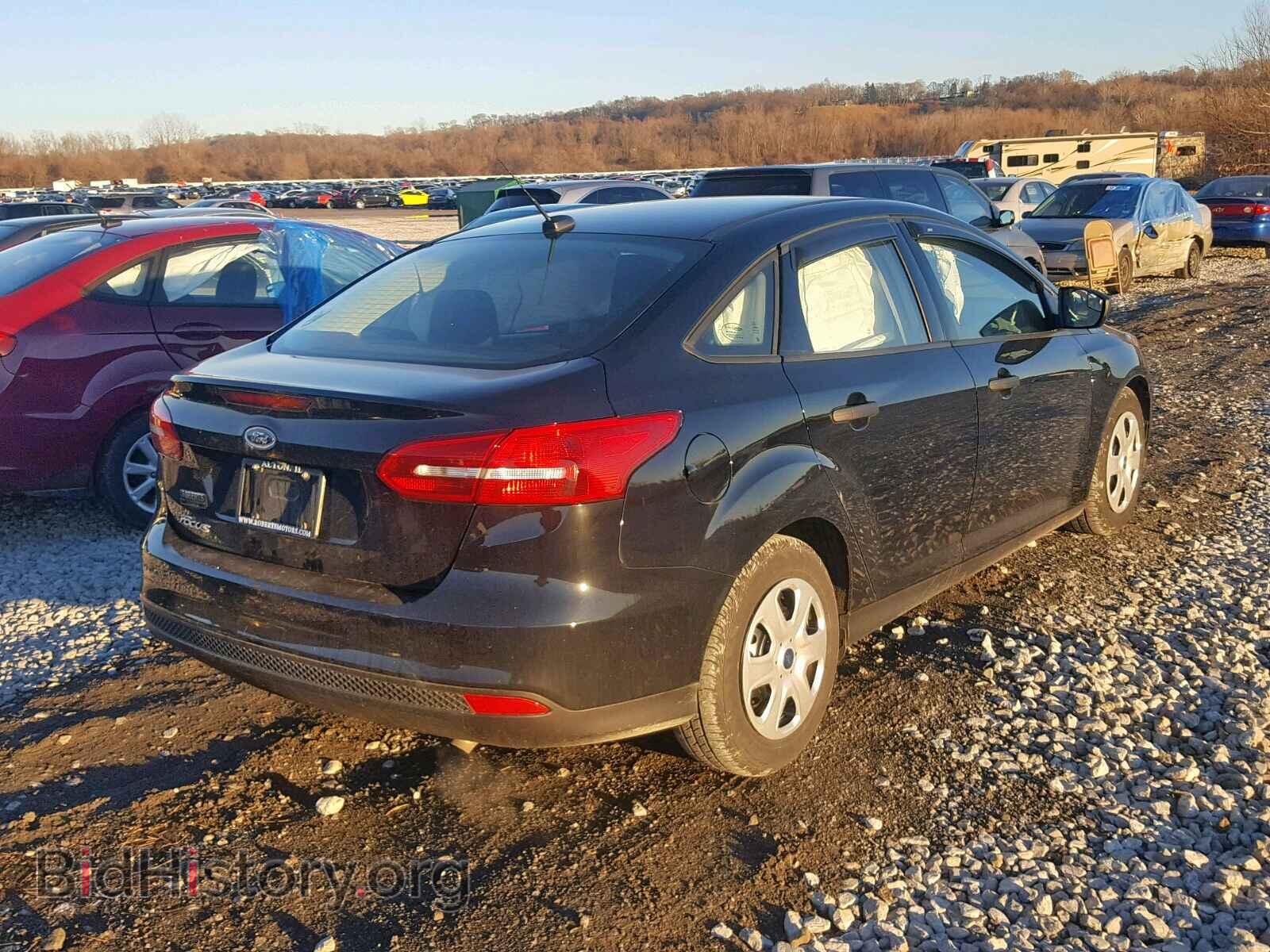 2017 FORD FOCUS - VIN: 1FADP3E20HL308021 - Photo 4
