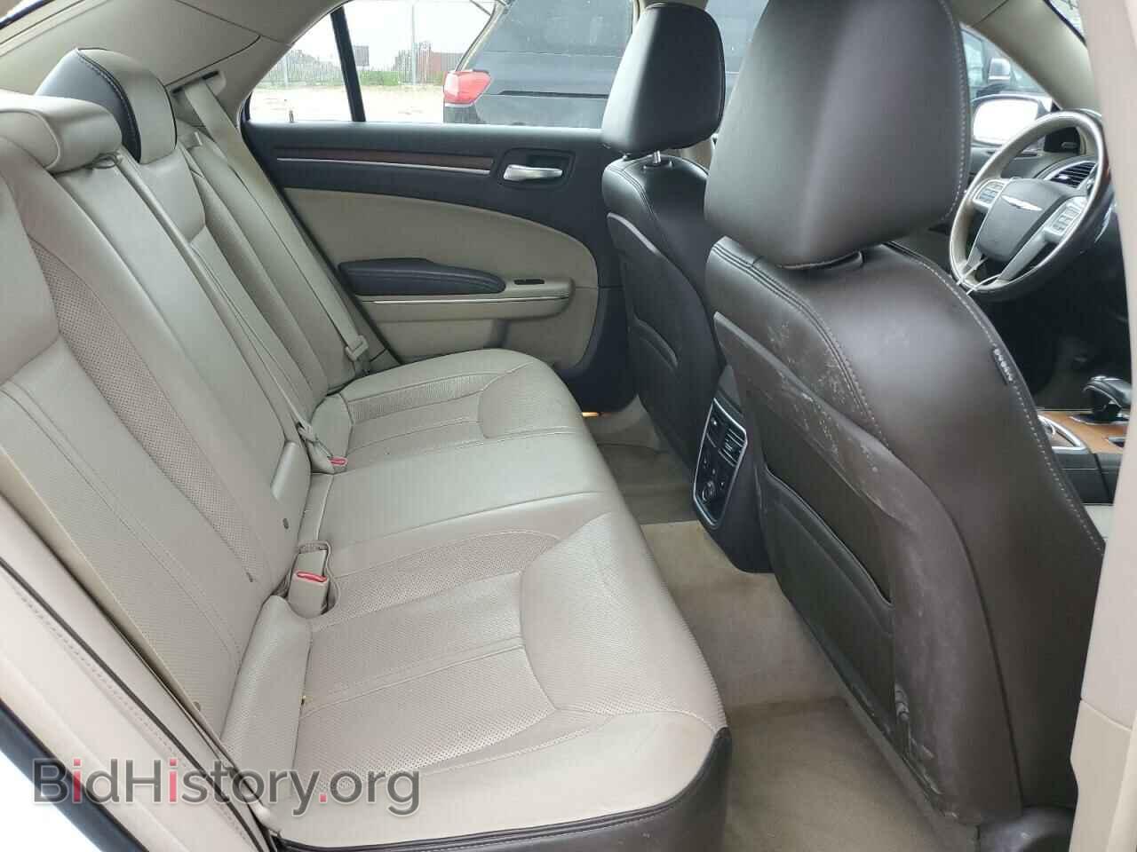 2013 CHRYSLER 300 - VIN: 2C3CCASG2DH564811 - Фото 10