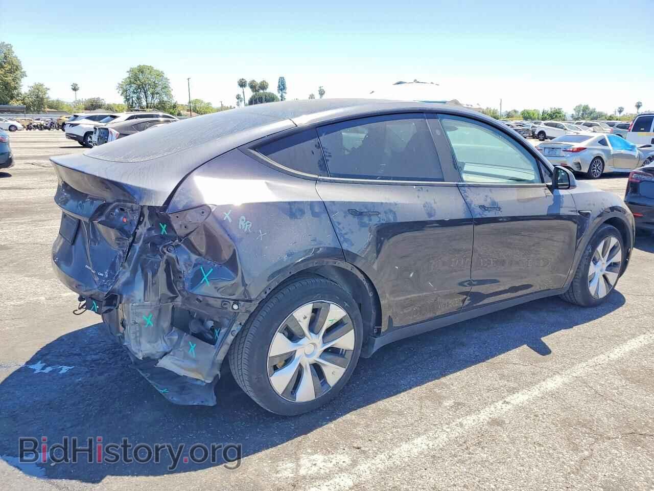 2024 TESLA MODEL Y - VIN: 7SAYGAEE8RF037534 - Фото 3
