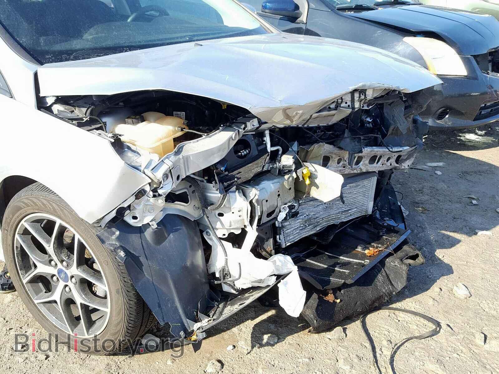 2016 FORD FOCUS SE - VIN: 1FADP3F25GL403509 - Фото 9