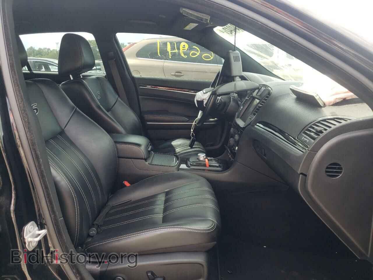 2019 CHRYSLER 300 - VIN: 2C3CCABG5KH698872 - Фото 5