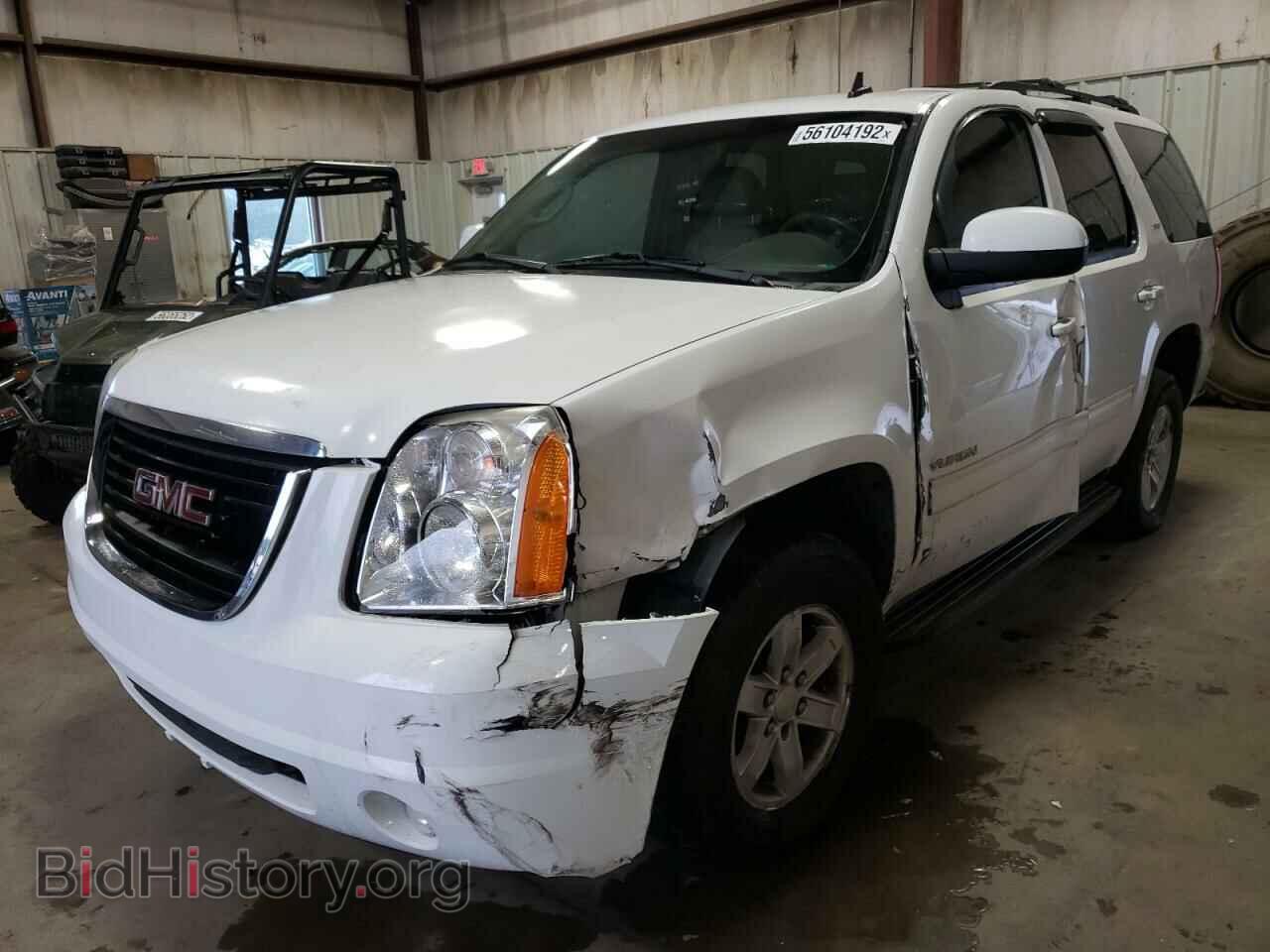 2011 GMC YUKON - VIN: 1GKS2CE08BR330825 - Фото 2