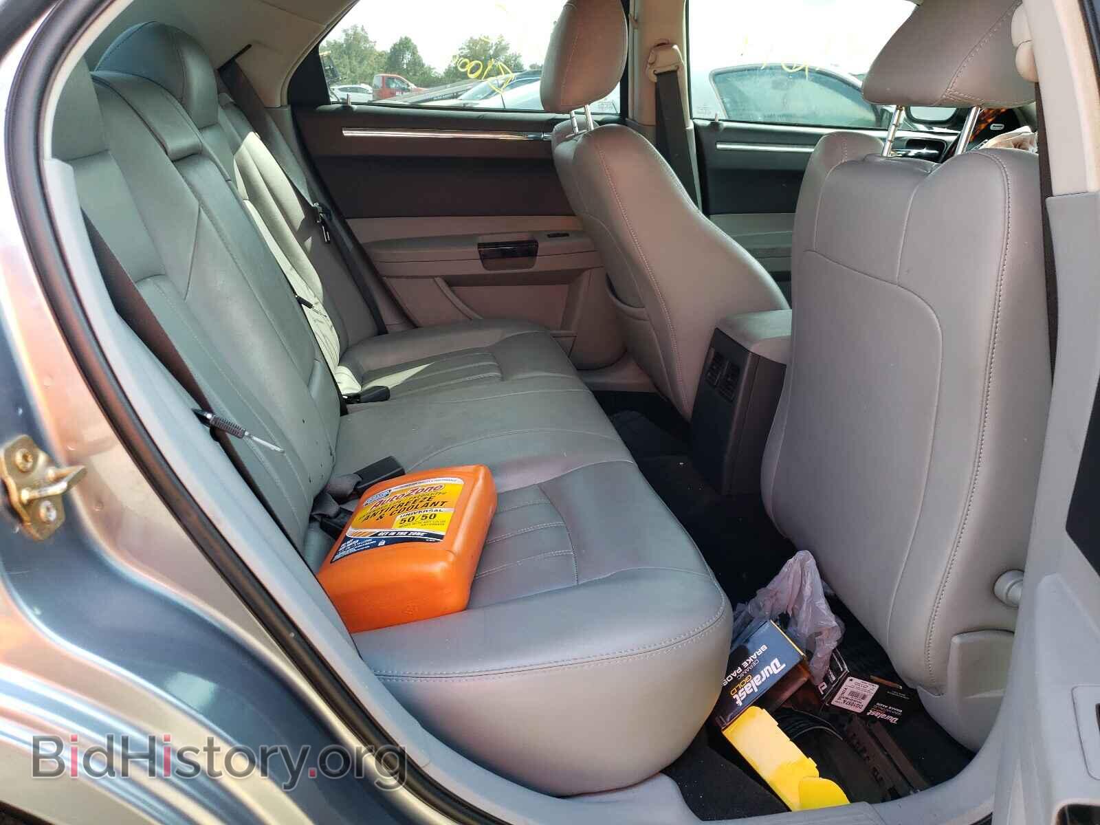 2006 CHRYSLER 300 - VIN: 2C3KK63H46H450945 - Фото 6