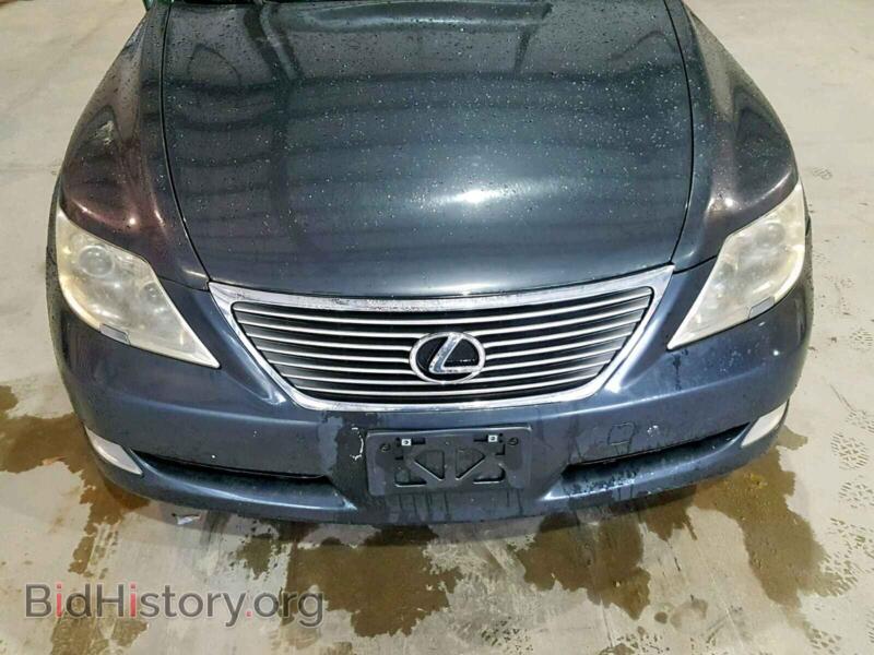 2007 Lexus LS460 (VIN JTHBL46FX75030119) — photo 7 of 10