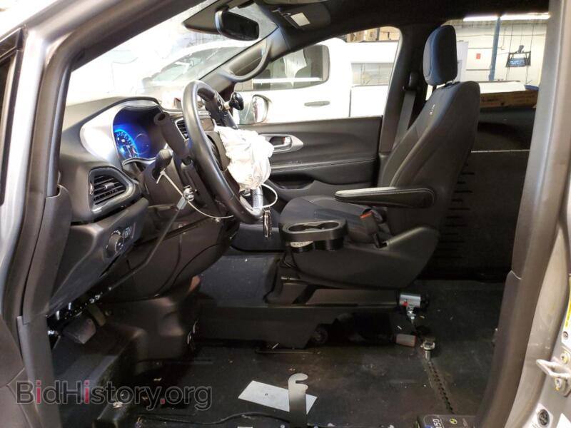 2019 Chrysler PACIFICA (VIN 2C4RC1FG5KR746008) — фото 7 из 13