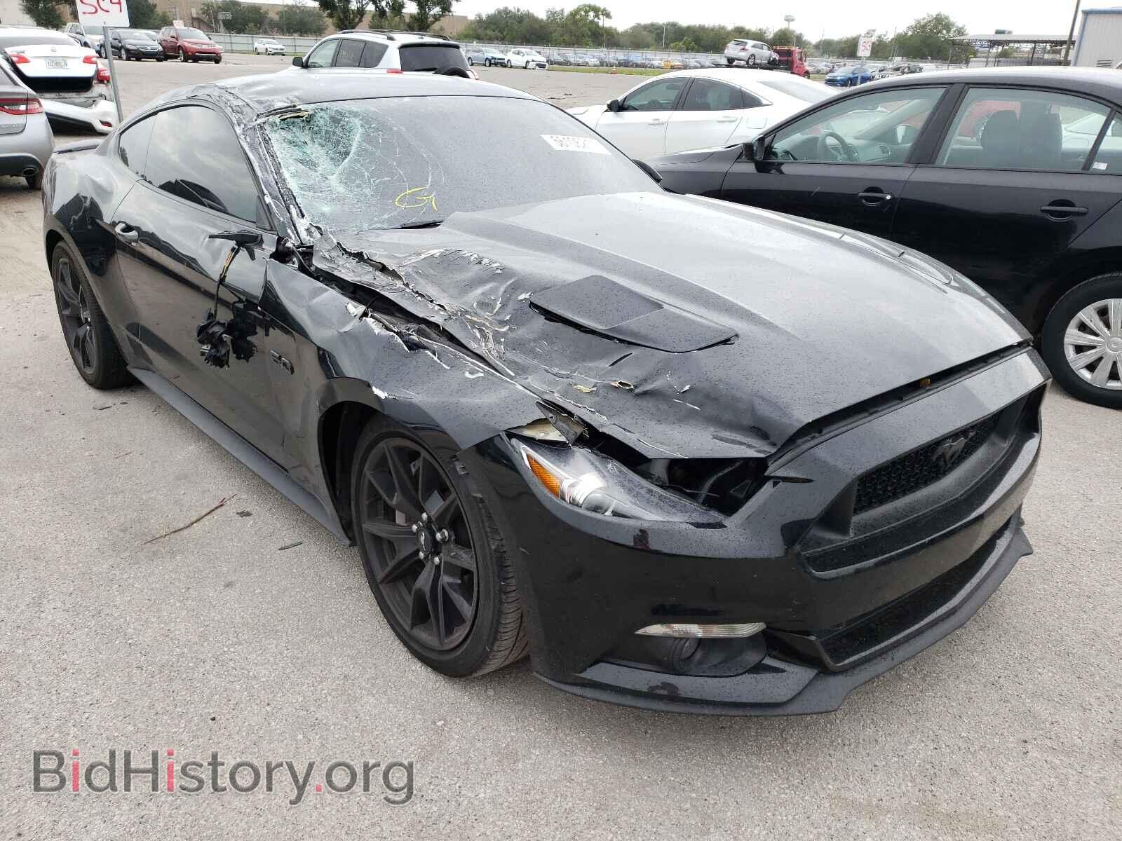 Photo 1FA6P8CF9H5329062 - FORD MUSTANG 2017