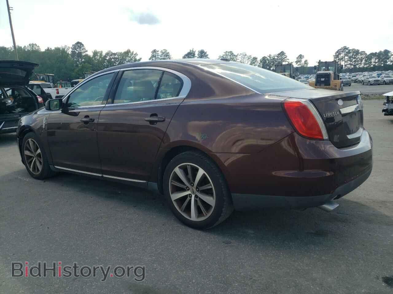 2009 LINCOLN MKS - VIN: 1LNHM93R69G625220 - Фото 2