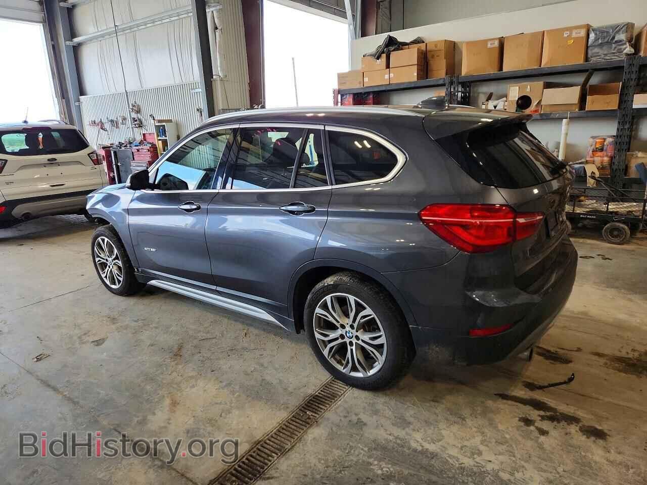 2016 BMW X1 - VIN: WBXHT3Z34G4A51521 - Фото 2