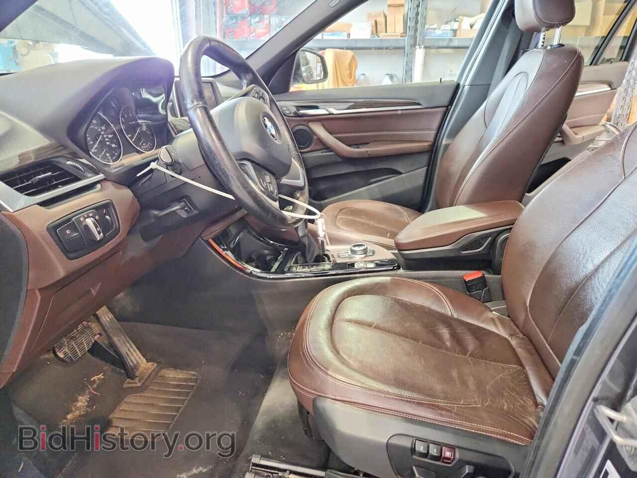 2016 BMW X1 - VIN: WBXHT3Z34G4A51521 - Фото 7