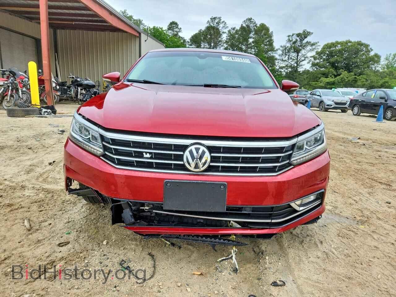 2017 VOLKSWAGEN PASSAT - VIN: 1VWCT7A33HC049576 - Фото 5