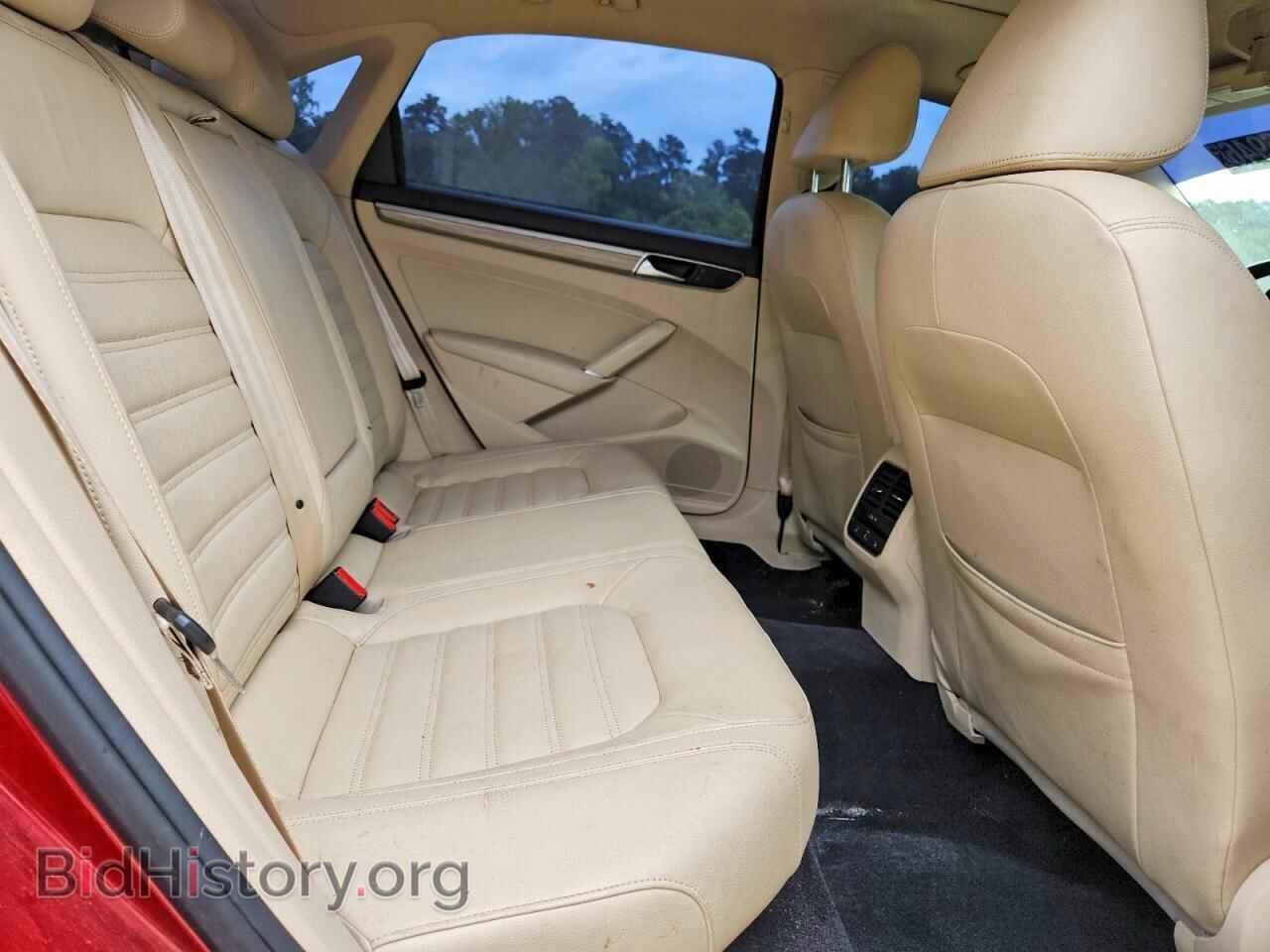 2017 VOLKSWAGEN PASSAT - VIN: 1VWCT7A33HC049576 - Фото 10