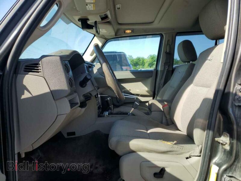 2006 Jeep COMMANDER (VIN 1J8HG48K16C369560) — фото 7 из 13