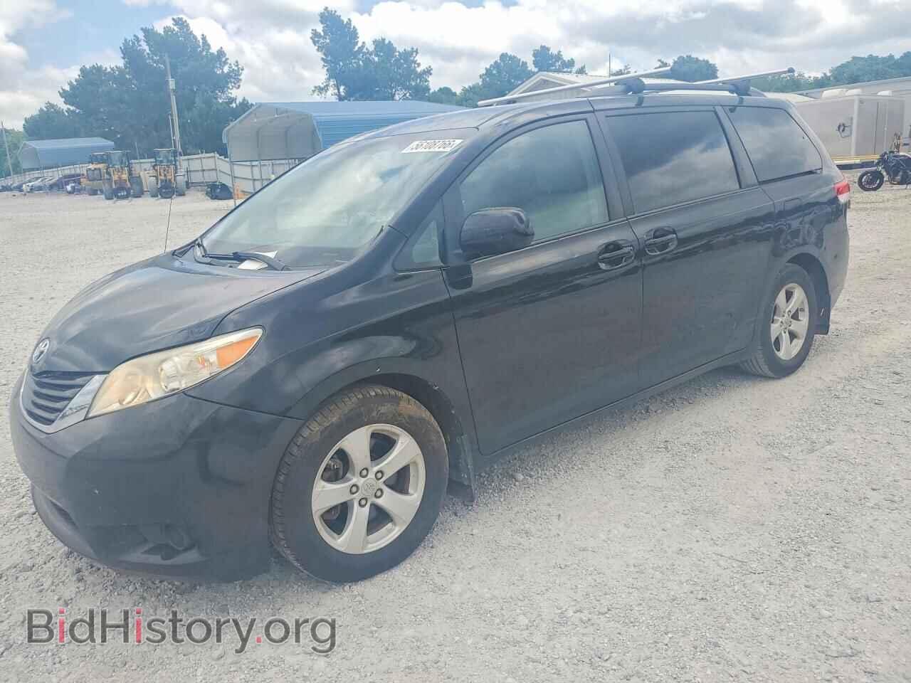 Фотография 5TDKK3DCXBS113754 - TOYOTA SIENNA 2011