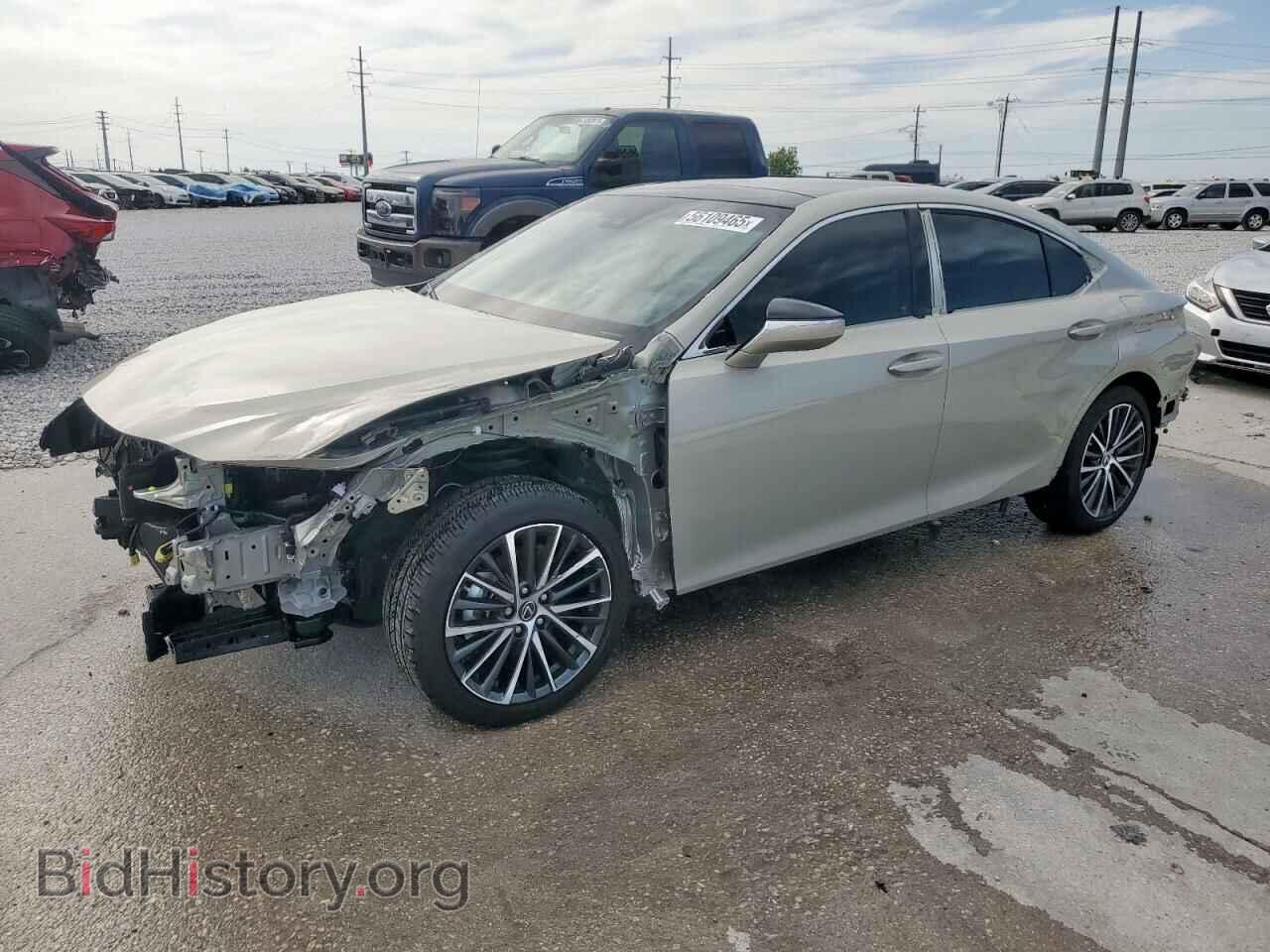 Photo 58ADZ1B17SU186638 - LEXUS ES350 2025