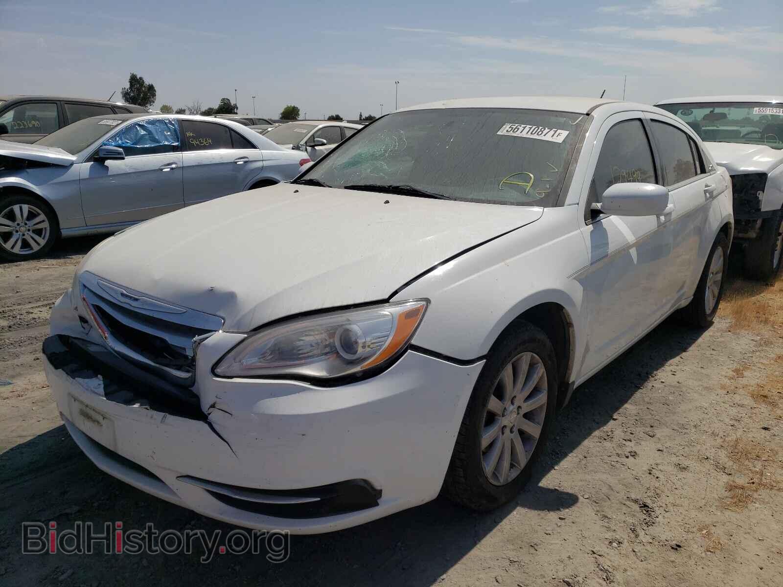 2013 CHRYSLER 200 - VIN: 1C3CCBBB9DN672182 - Фото 2