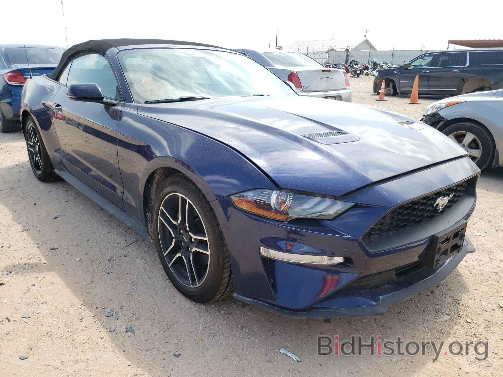 Photo 1FATP8UH5L5119120 - FORD MUSTANG 2020