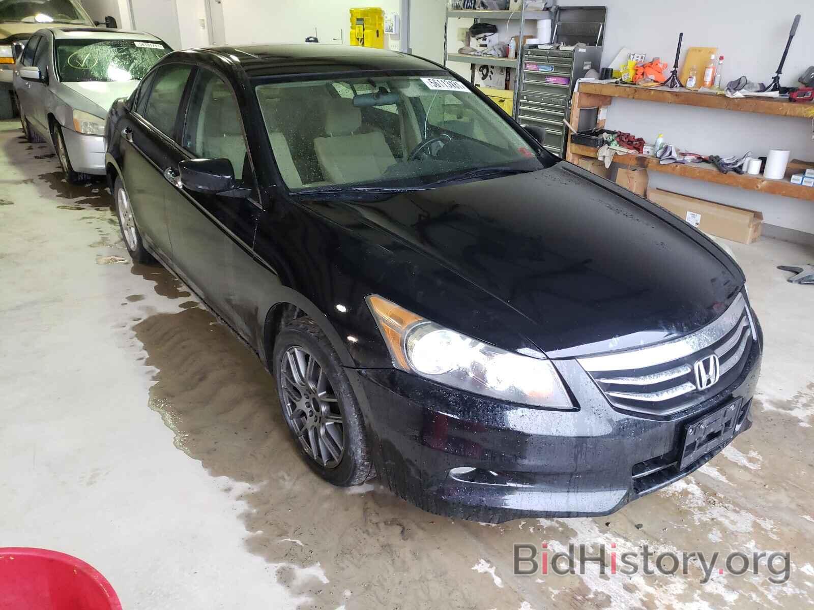 Photo 1HGCP3F75CA009775 - HONDA ACCORD 2012