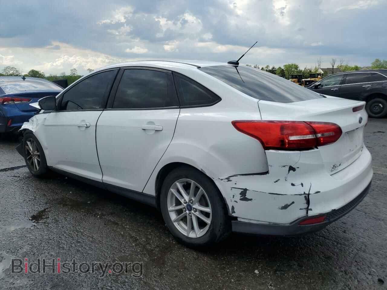 2016 FORD FOCUS - VIN: 1FADP3F2XGL264638 - Фото 2