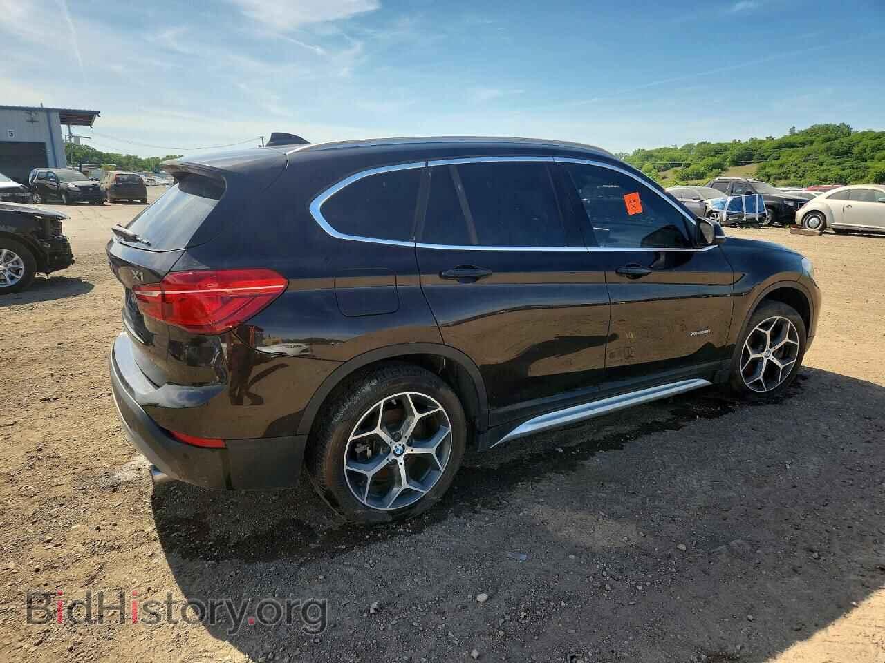 2017 BMW X1 - VIN: WBXHT3C32H5F70751 - Photo 3