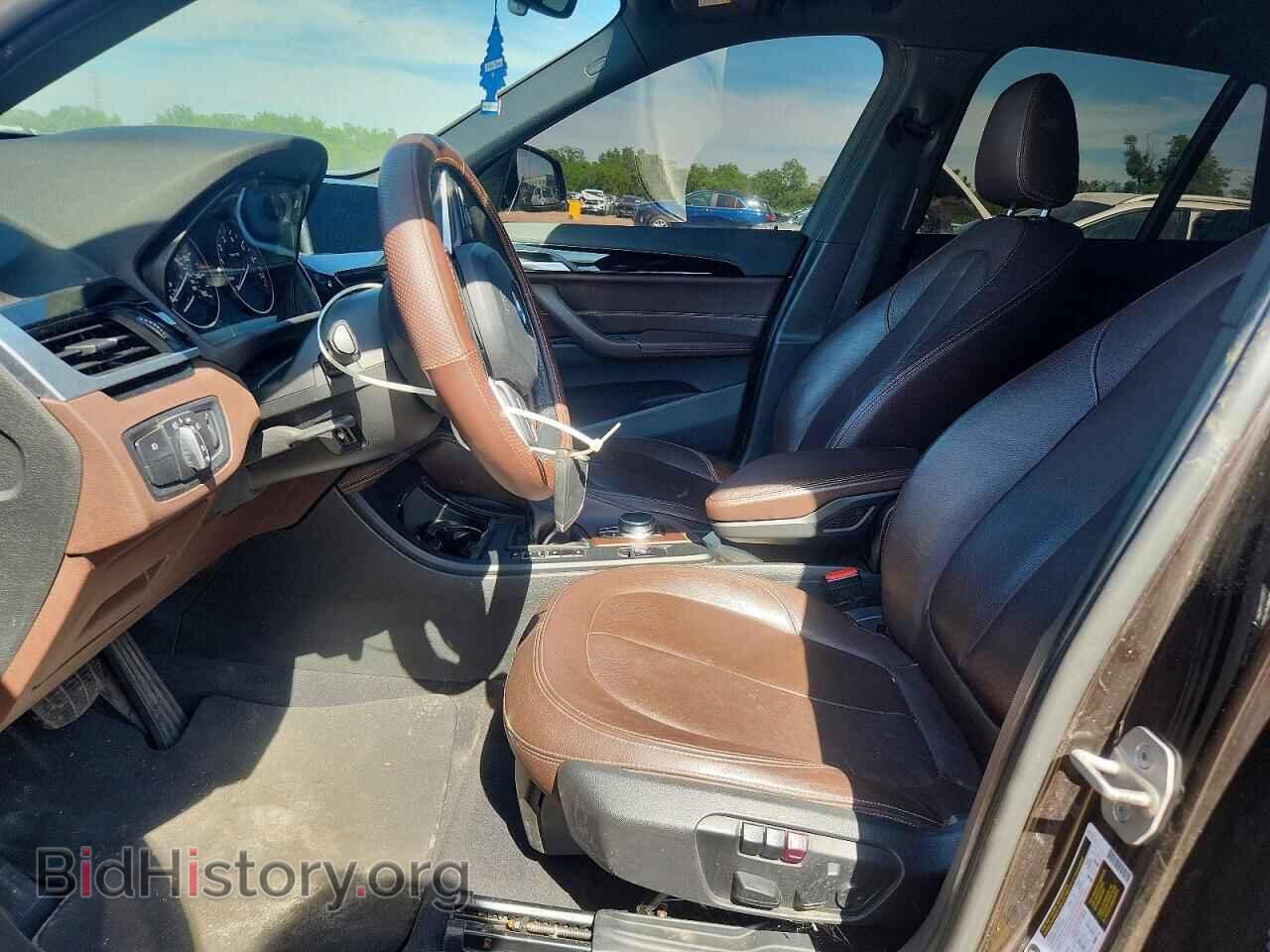 2017 BMW X1 - VIN: WBXHT3C32H5F70751 - Photo 7
