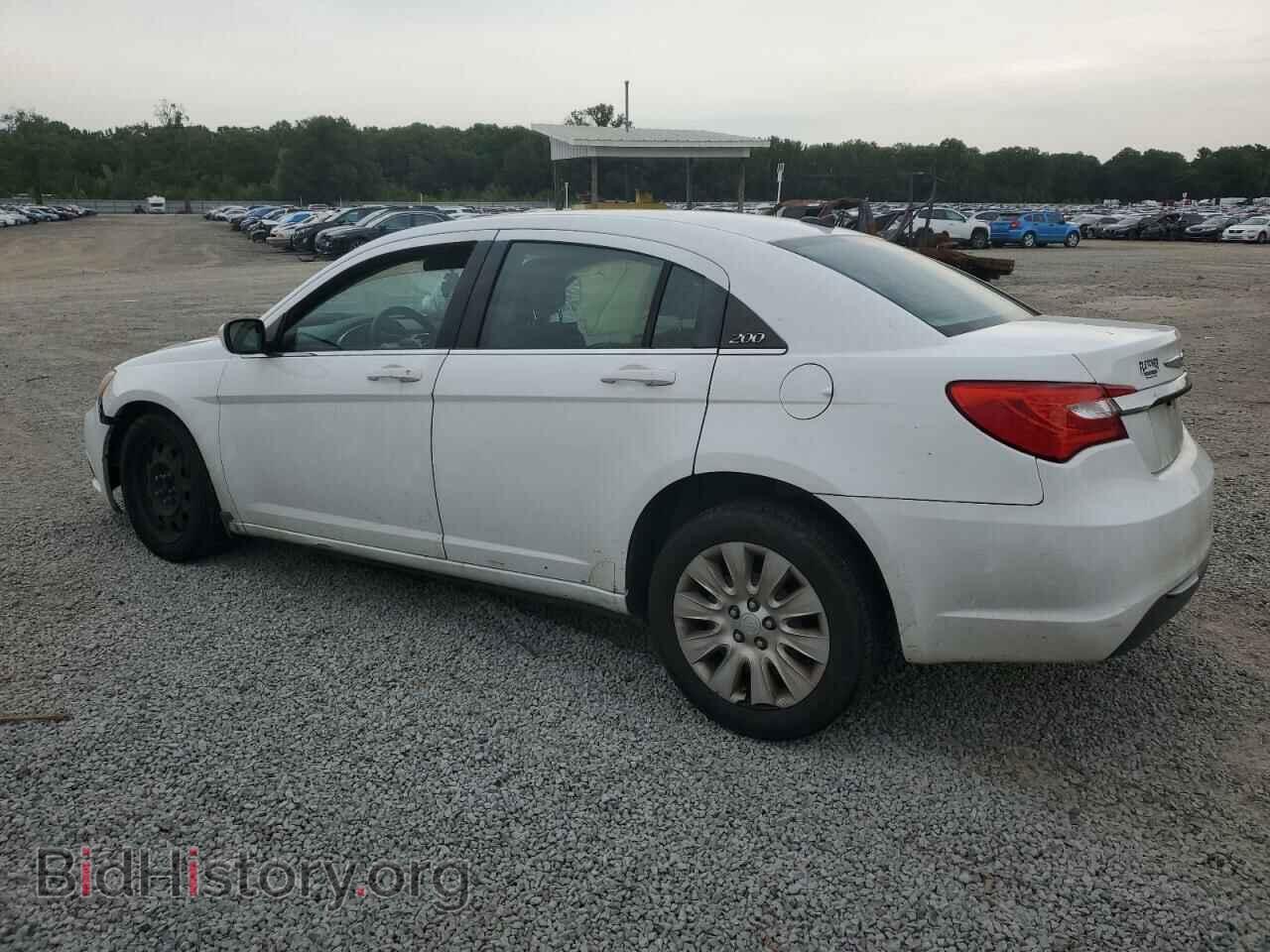 2013 CHRYSLER 200 - VIN: 1C3CCBABXDN561951 - Фото 2