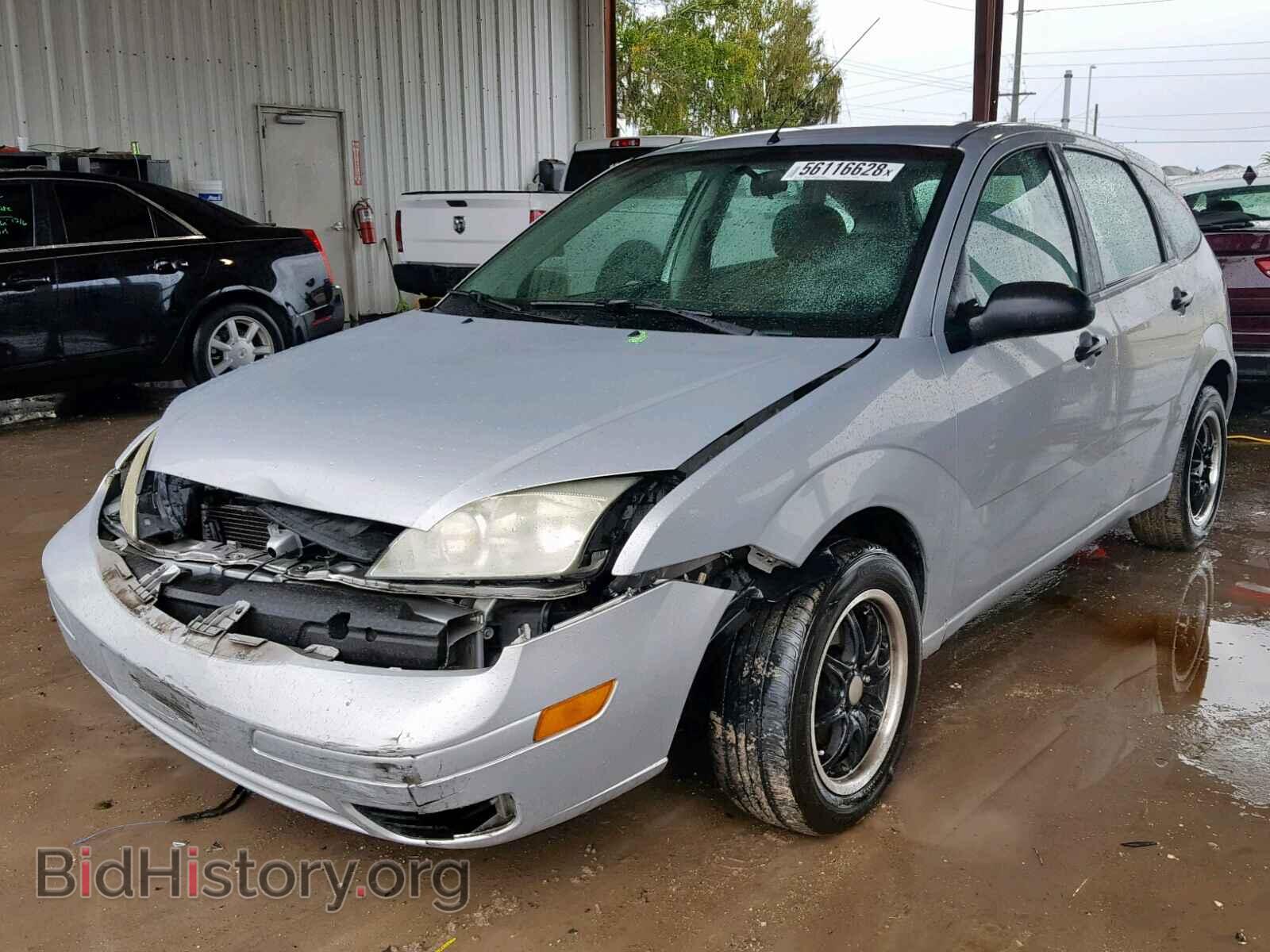 2007 FORD FOCUS - VIN: 1FAFP37N57W154581 - Фото 2