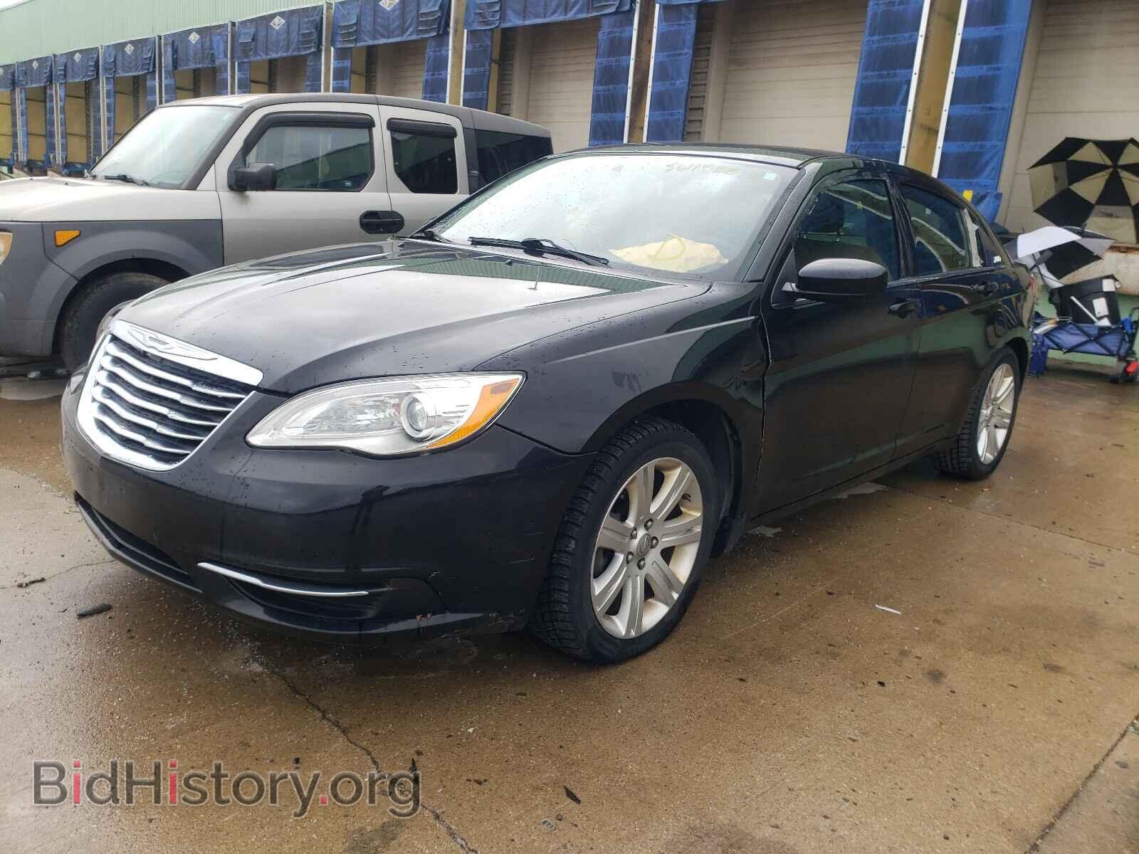 2013 CHRYSLER 200 - VIN: 1C3CCBBB3DN550224 - Фото 2