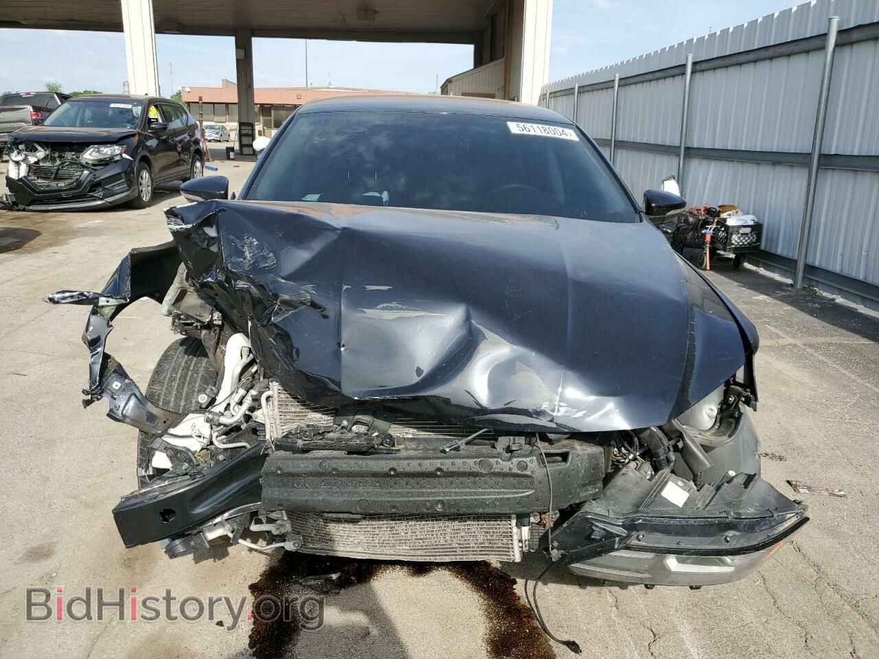 2018 VOLKSWAGEN PASSAT - VIN: 1VWAA7A31JC001349 - Фото 5
