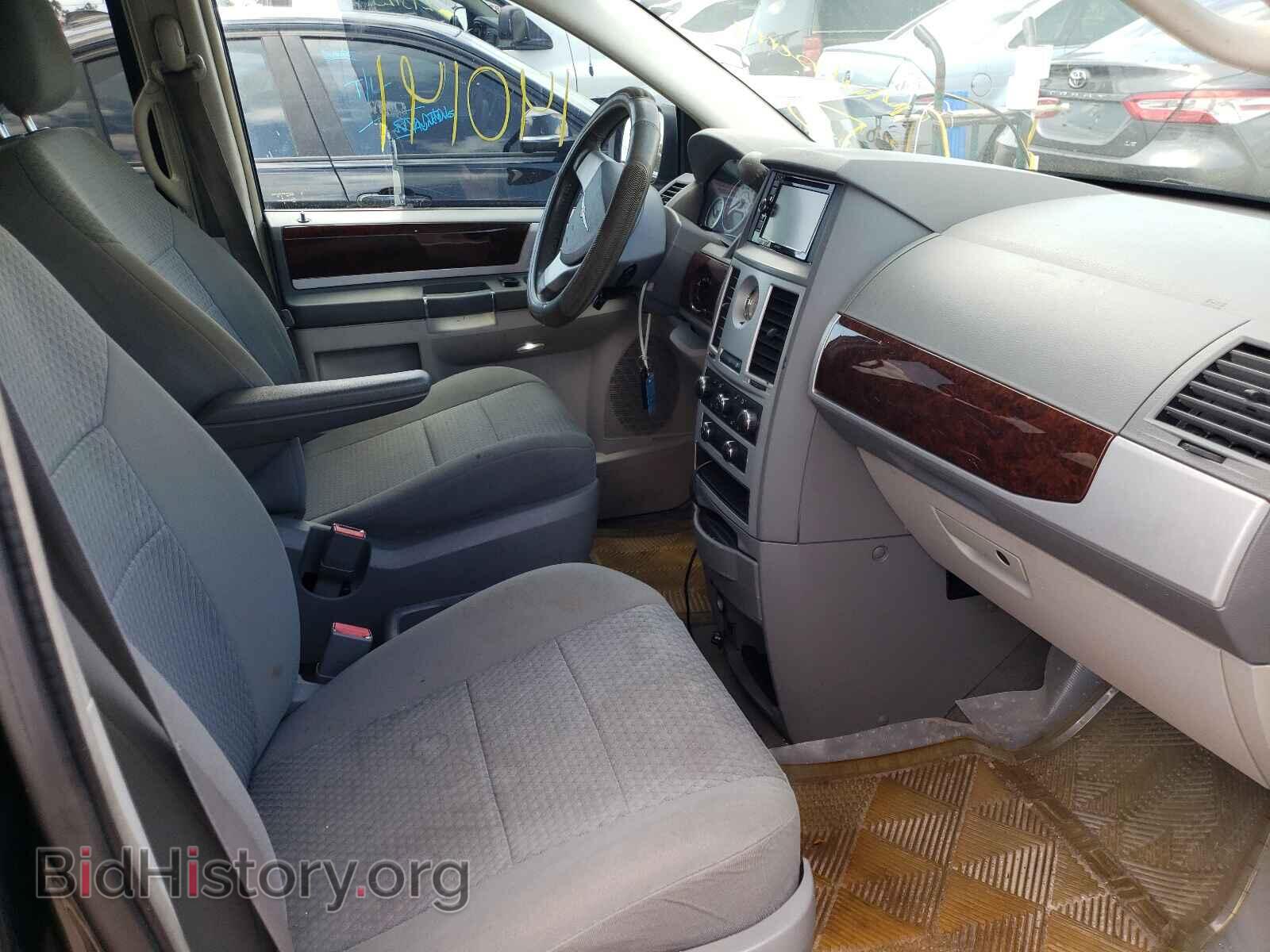 2010 CHRYSLER MINIVAN - VIN: 2A4RR5D17AR328904 - Фото 5