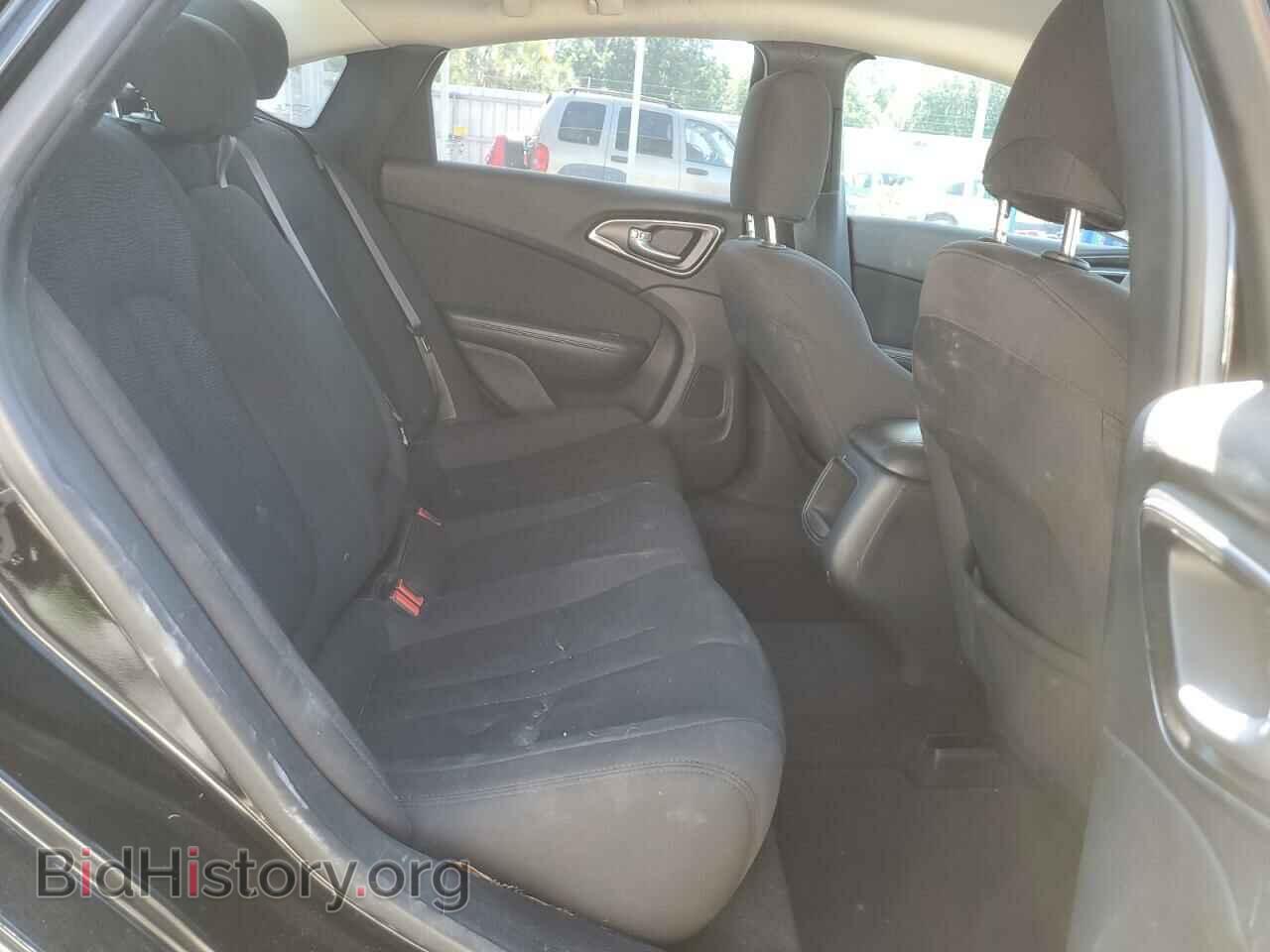2016 CHRYSLER 200 - VIN: 1C3CCCAB1GN108909 - Фото 10
