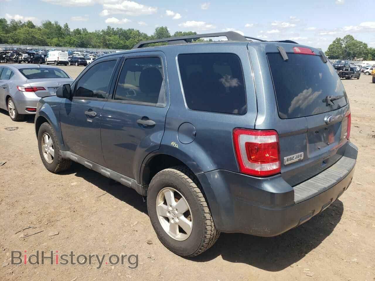 2011 FORD ESCAPE - VIN: 1FMCU9DG0BKA24931 - Фото 2