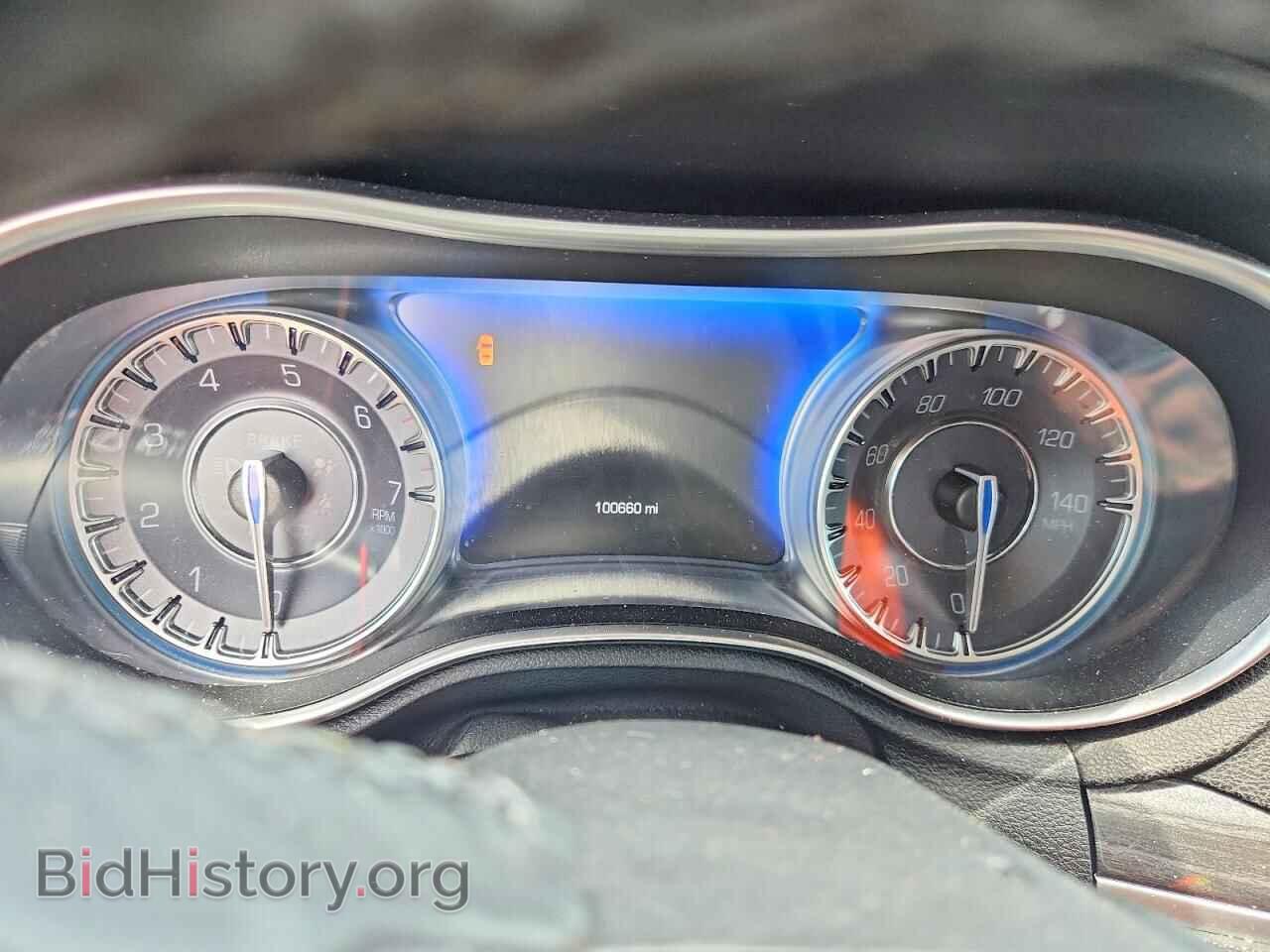 2019 CHRYSLER 300 - VIN: 2C3CCAAG7KH693769 - Фото 9