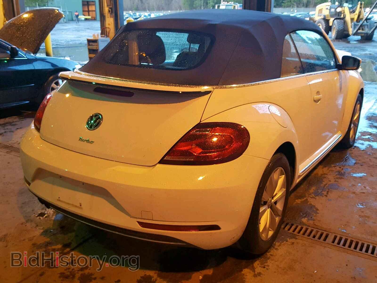 2017 VOLKSWAGEN BEETLE - VIN: 3VW517AT9HM811483 - Фото 4