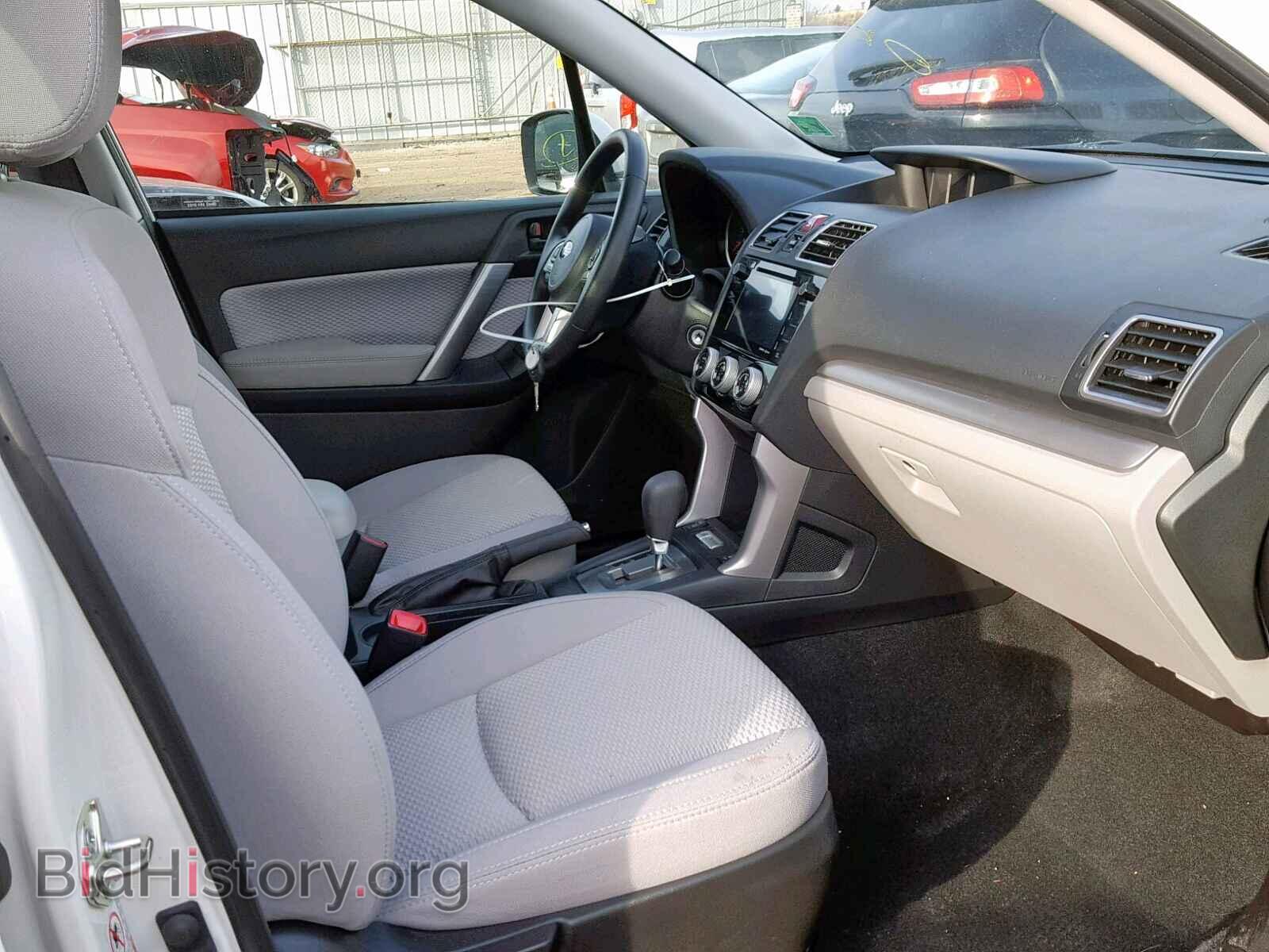 2018 SUBARU FORESTER - VIN: JF2SJAEC1JH451828 - Фото 5